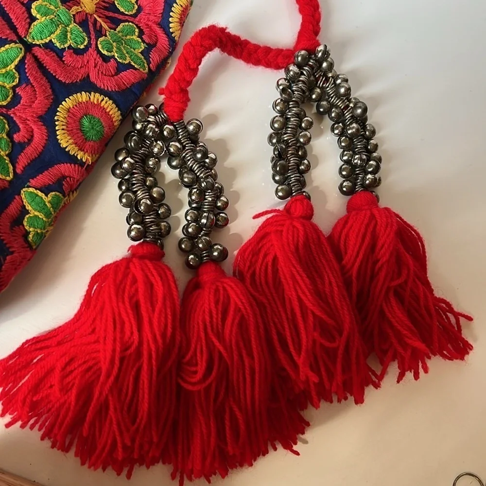 CLEOBELLA Clutch Woven Fringe Tassel Bells Yarn Bright Color Textured Bag Pouch